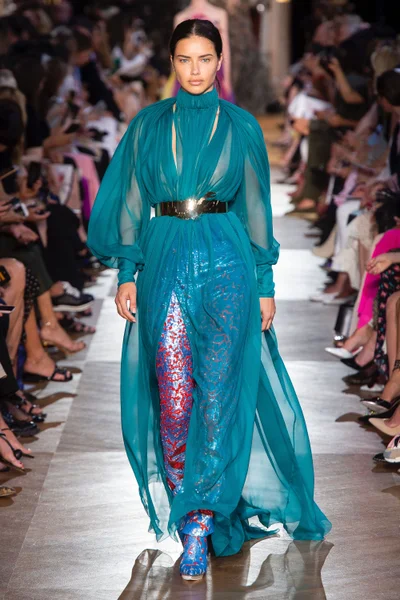 Look 30